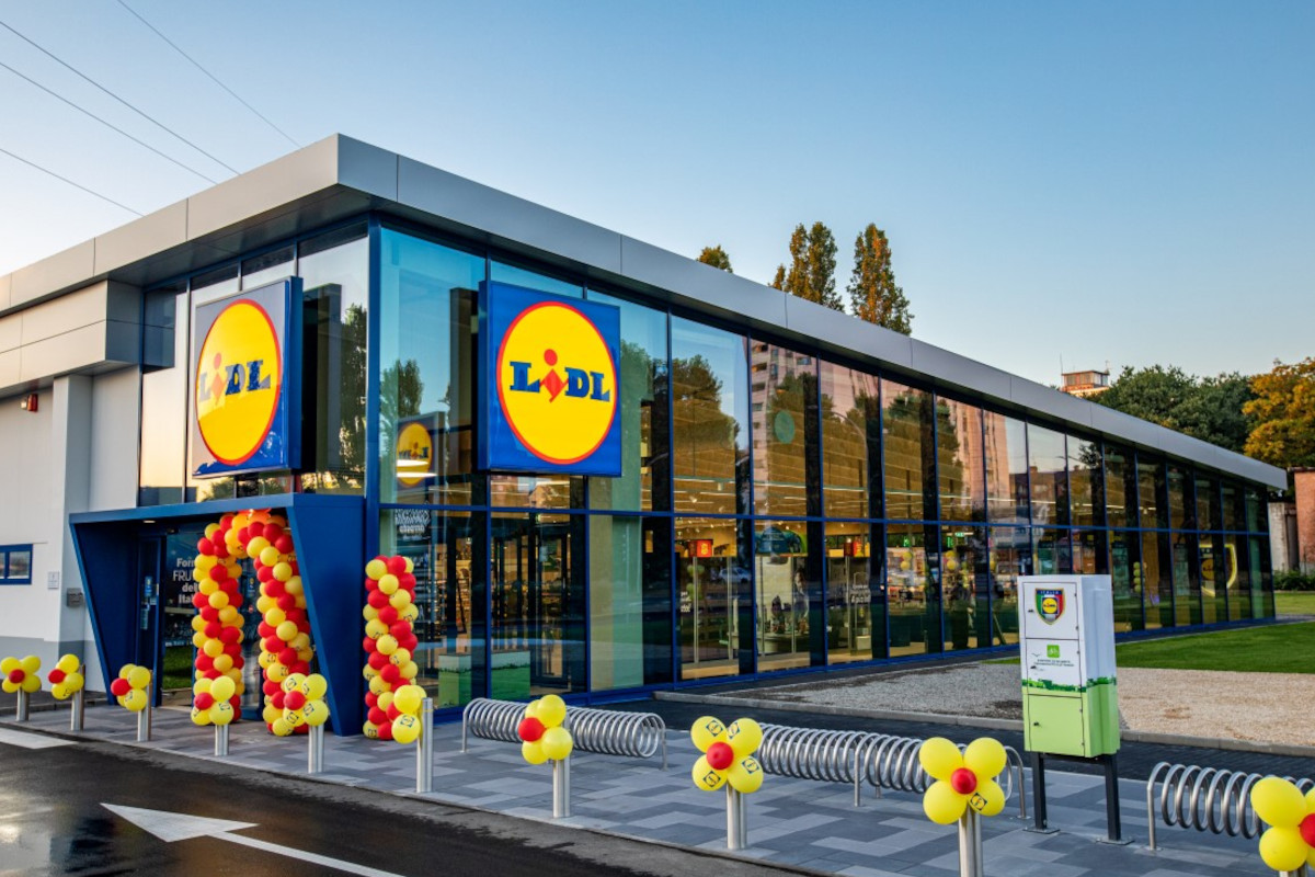 وظيفة تعبئة الخضروات والفواكه في Lidl: راتب 2780€ شهريًا
